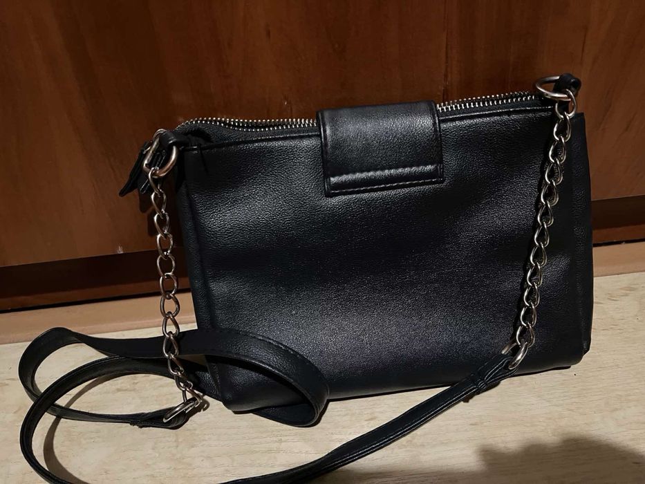 Сумка чорна через поече