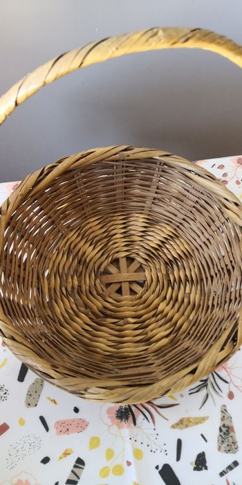 2 Baskets with Handles64730100850817122