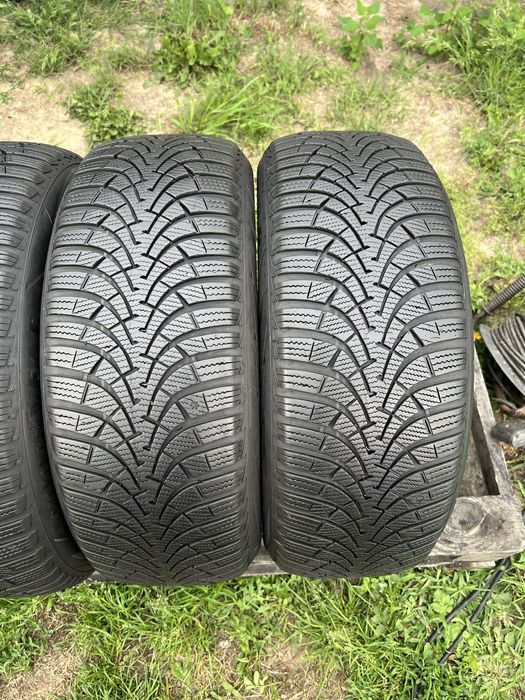205 55 r16 Good Year UltraGrip 9
