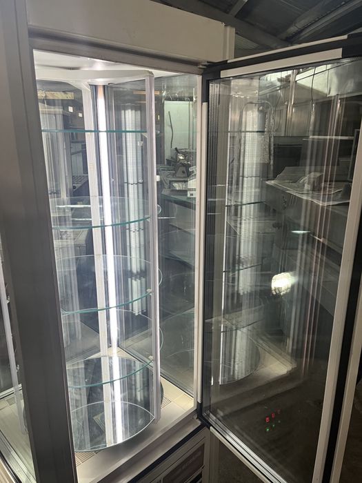 Vitrine vertical de refrigeração 4 frentes Scaiola