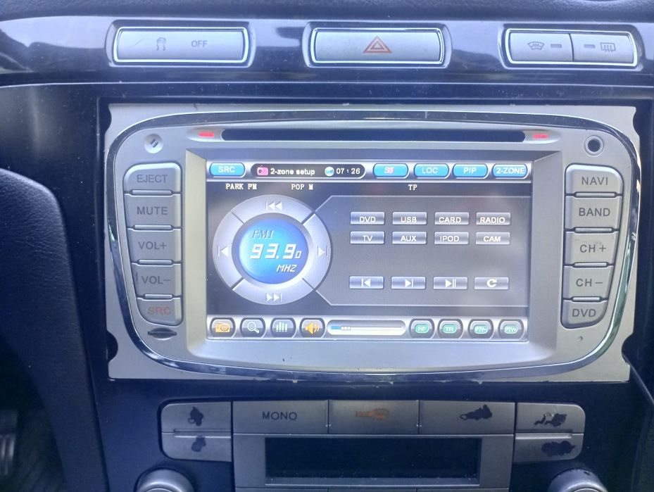 Radio samochodowe z GPS , kamera cofania,.