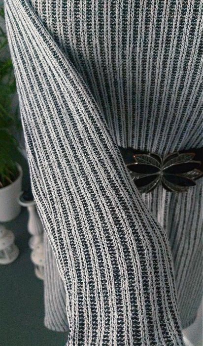 Sukienka tunika sweterkowa prążkowana