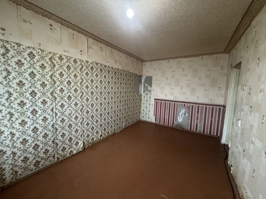 Продаю 1 комнатную квартиру на 12 продольной и1