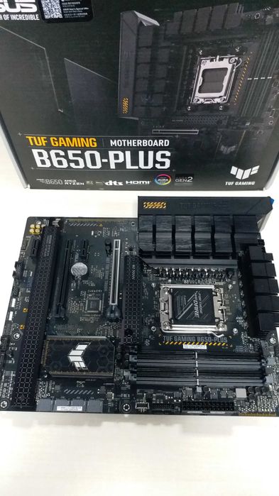 Плата Asus TUF Gaming B650-PLUS Socket AM5 DDR5