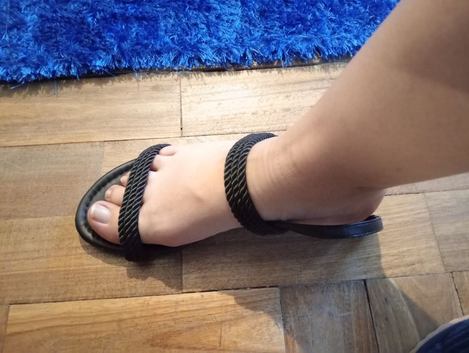 Vendo sandálias verão