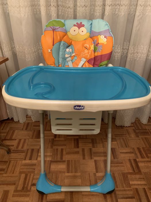 Cadeira de refeição de bebe chicco