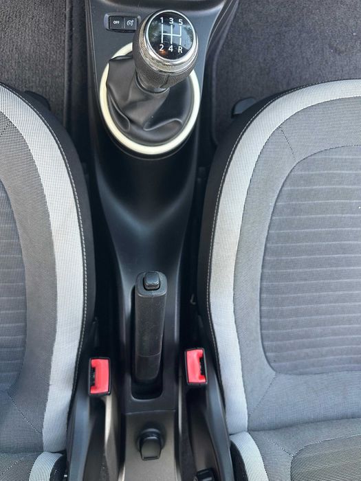 Renault Twingo — fotografia 9