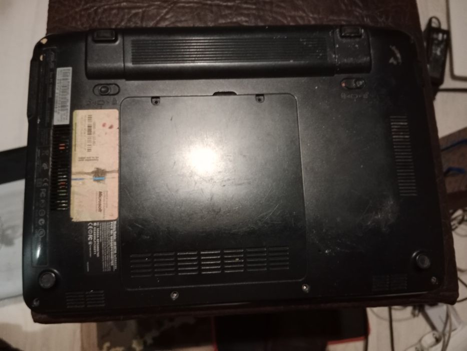 Продам нетбук Asus