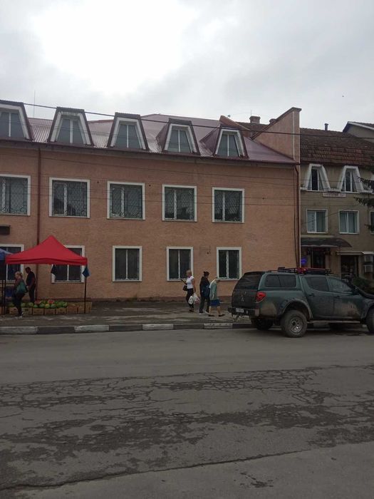 Частина будівлі 504,5 м2, Тлумач, вул. Кармелюка, 1