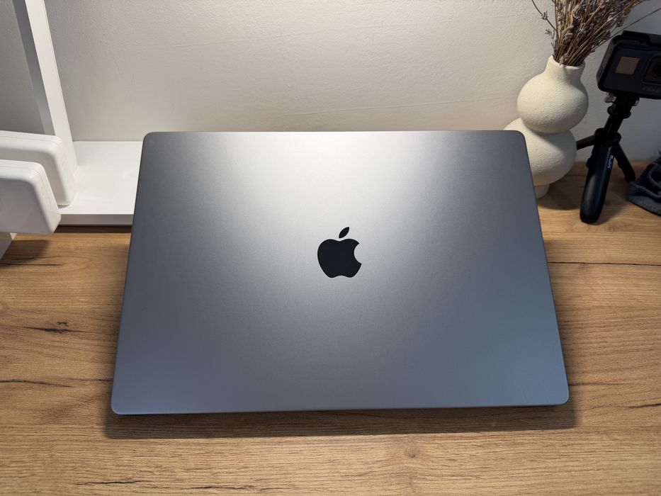 MacBook Pro 16’ 2021 M1 Pro 16Gb 1Tb SSD Space