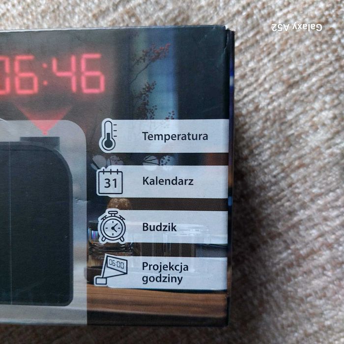 Budzik LED z projekcją