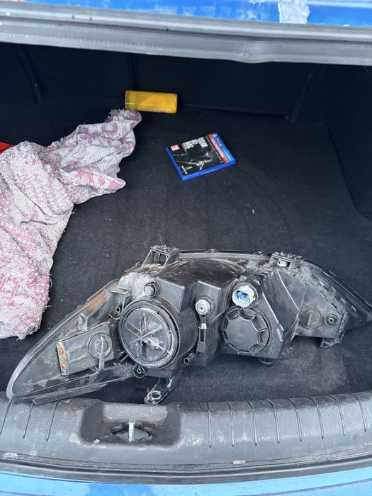 Фара права Hyundai Elantra 2017(дорест)