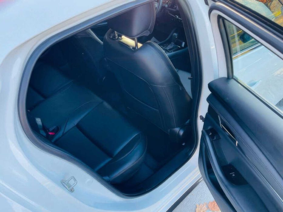 Mazda 3 Preferred      2019