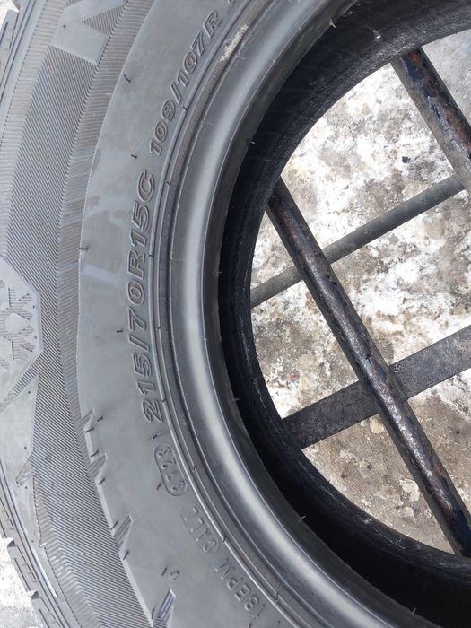 Opony zimowe 215.70.15c bus Nexen 2023