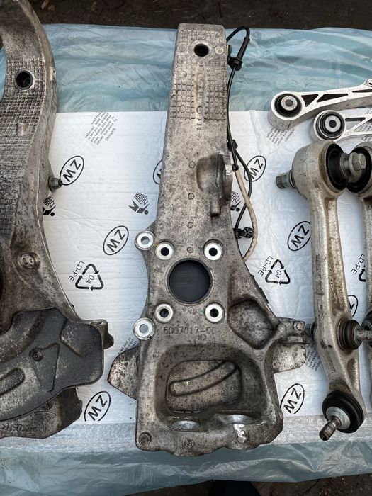 Ричаги,цапфи,колодки датчики ABS перед/зад Tesla model S