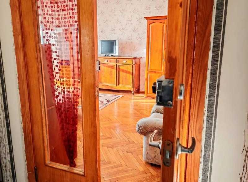 Продається олнокімнатна квартира на Науковій