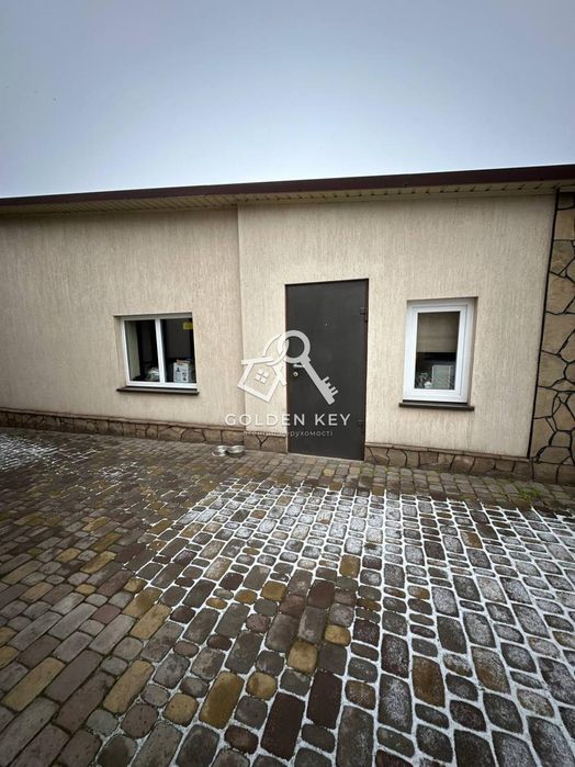 Продаж будинку по вул. В.Бизова ( Якіра )