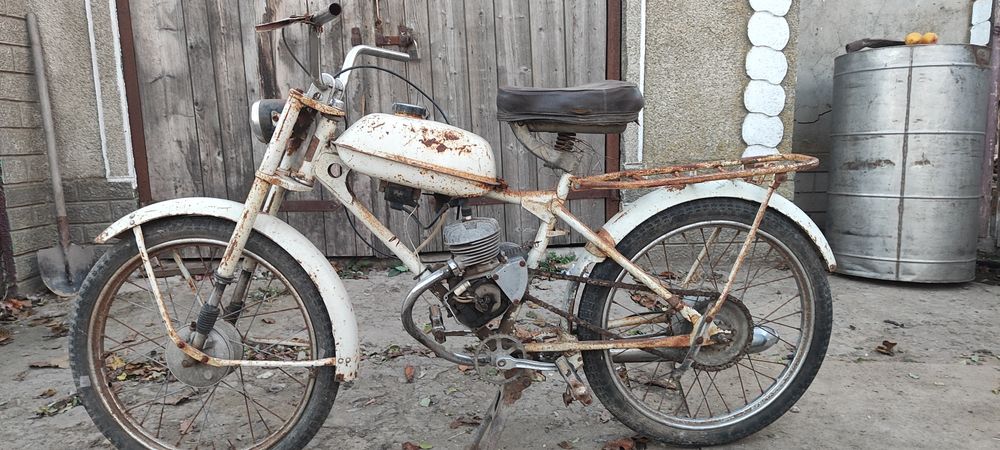 Продам мопед рига антиквариат