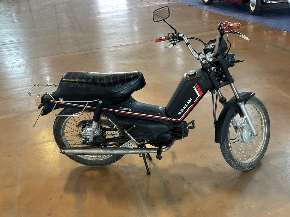 Motorizada 50cc c/ documentos