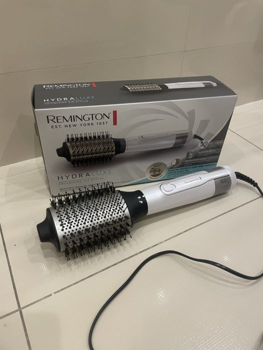 Piekna nowa lokowko-suszarka Remington