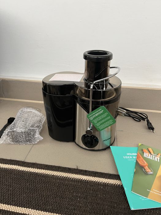 відцентрова соковижималка Housnat Model: AMR526.