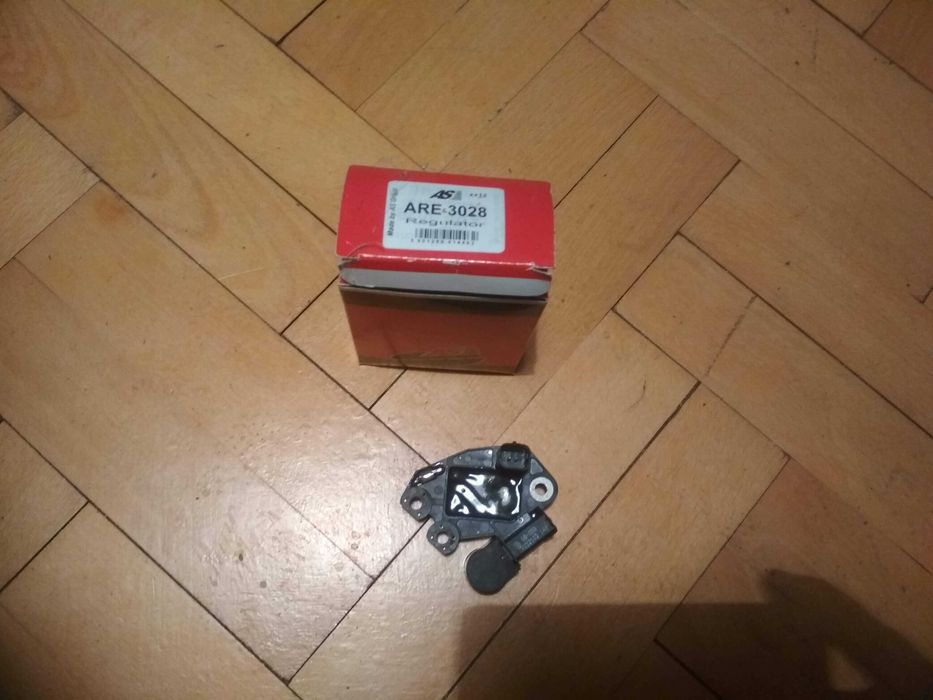 Regulator napięcia Renault Trafic II/ Vivaro 2,0 dci, Laguna II