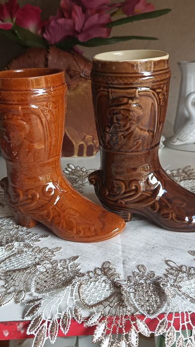 Buty ceramiczne ozdoby