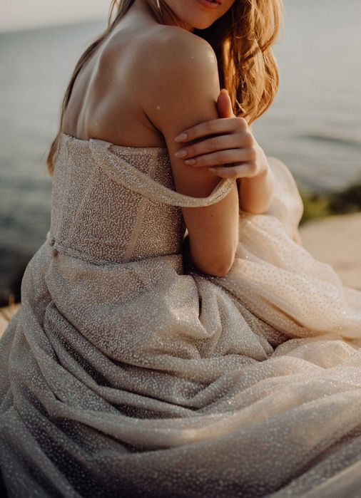 Весільна сукня А-силует