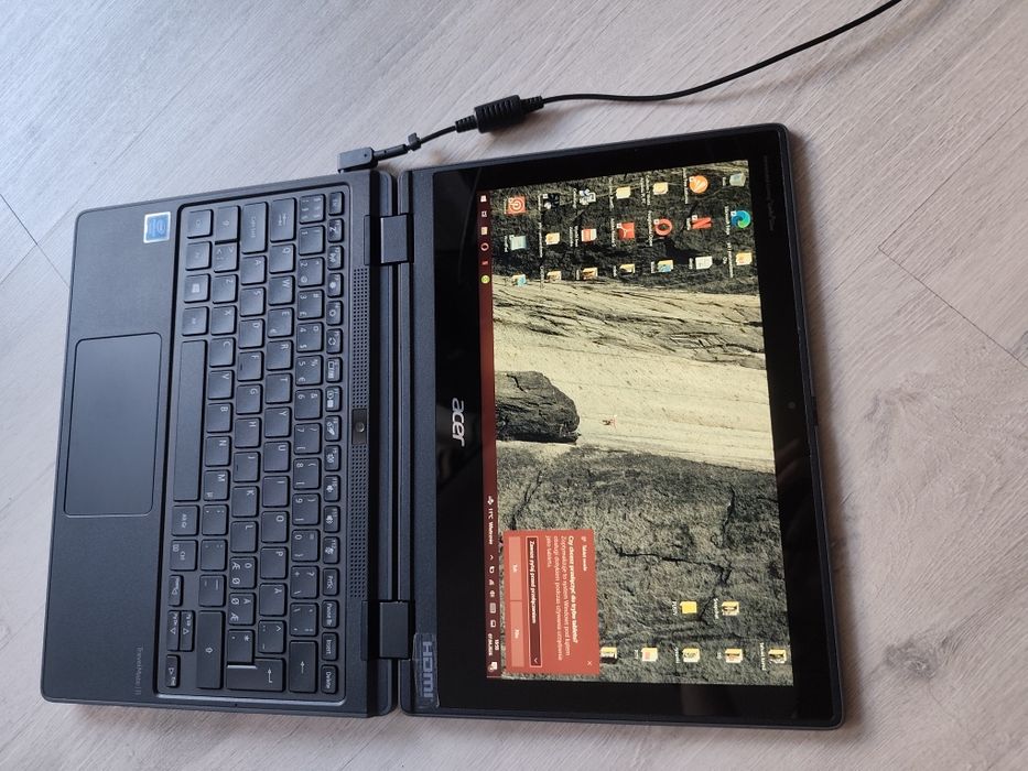 Netbook ACER  funkcja tabletu