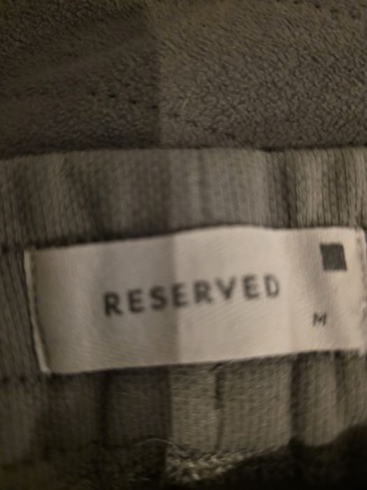 Spodnie dresowe Reserved rozmiar M
