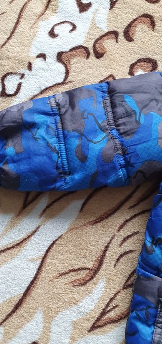 Куртка демісезонна 92-98 на 2-3 роки