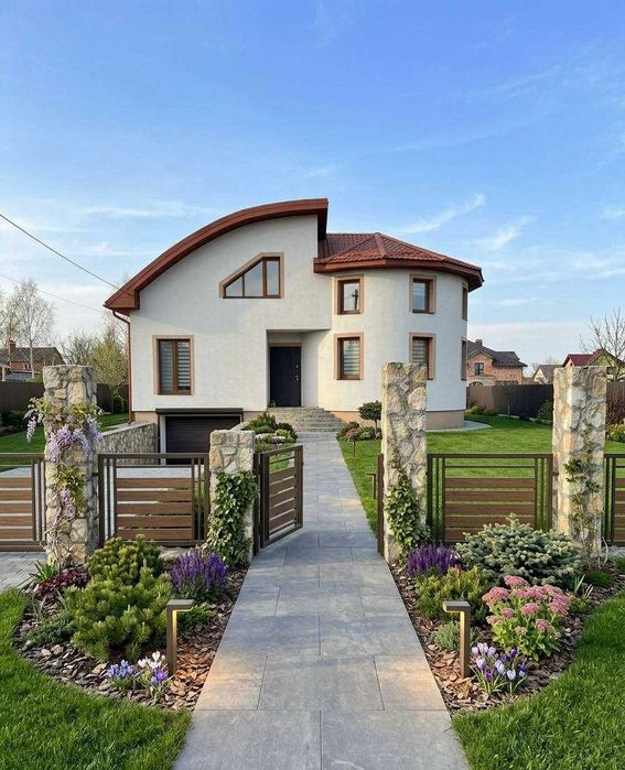 Продаж просторого будинку за супер ціною