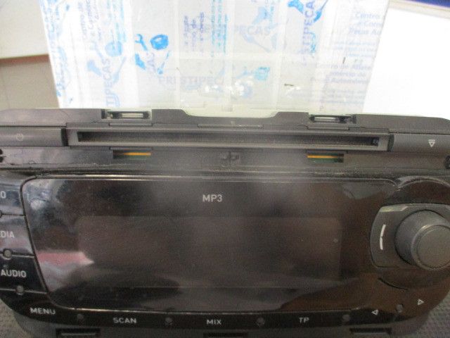Rádio / auto-rádio SEAT Ibiza IV (6J5, 6P1)