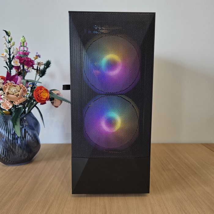 Komputer Gaming Ryzen 7 5700/RX 5700/32GB/SSD/RGB/W11 - 1440p