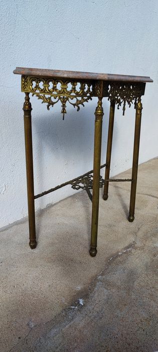 Mesa de Entrada/ Aparador/ Credência