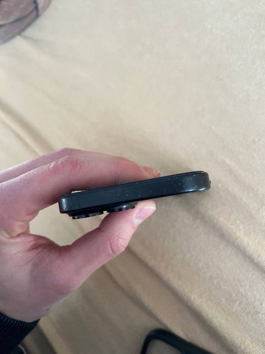 Sprzedam Iphone 15 87%