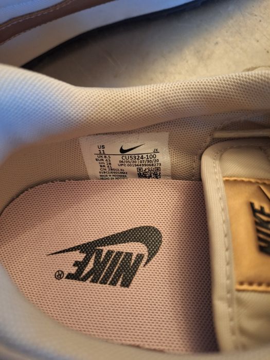 NIKE кросівки з США 42р.нові