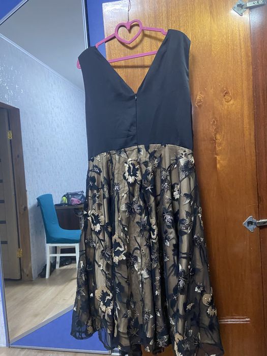 Поаздничное платье