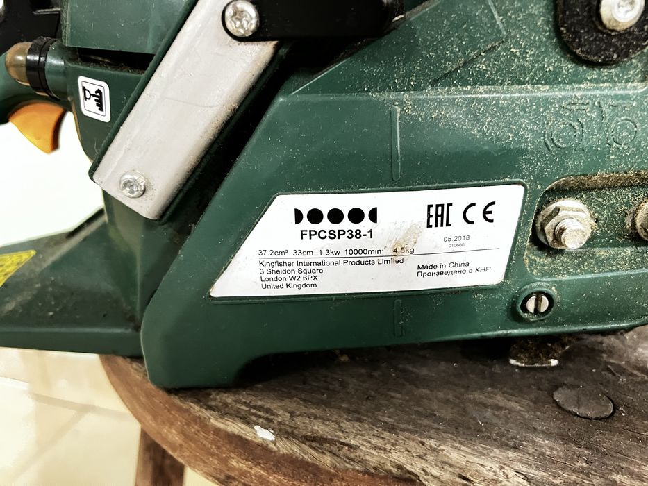 Motossera + Óleo para motores 2 tempos + afiador de correntes