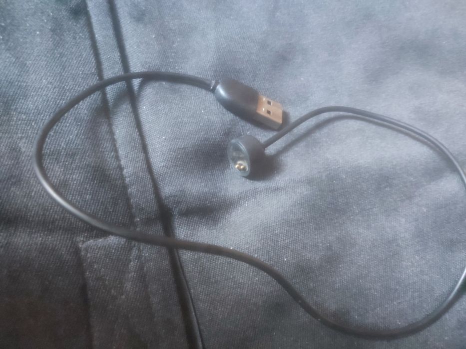 Продам Трекер Ми Бен 4