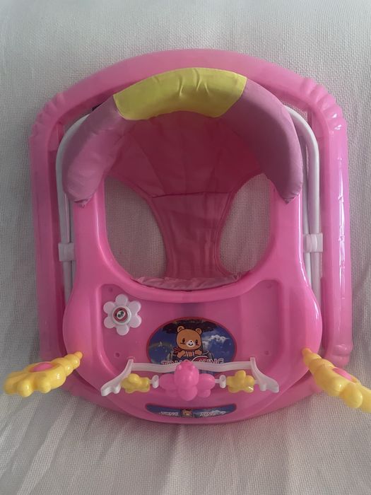 Andador menina rosa usado somente uma vez