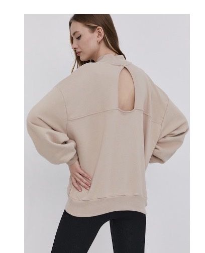 Красивая кофта в размере М