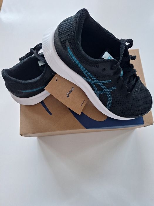 Buty Asics rozm. 35.5