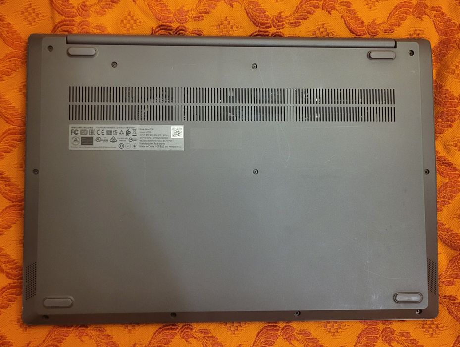 Продам Lenovo V17-IIL Core i5 10gen