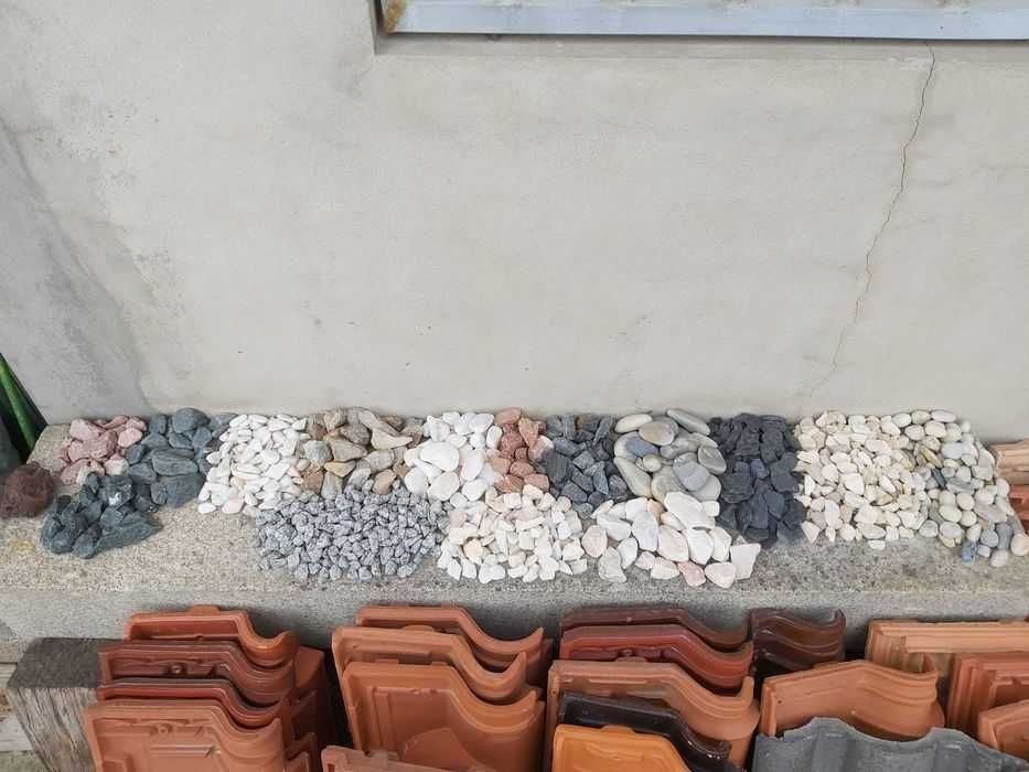 Xisto preto em big bags de 1000kg para decoração e jardim