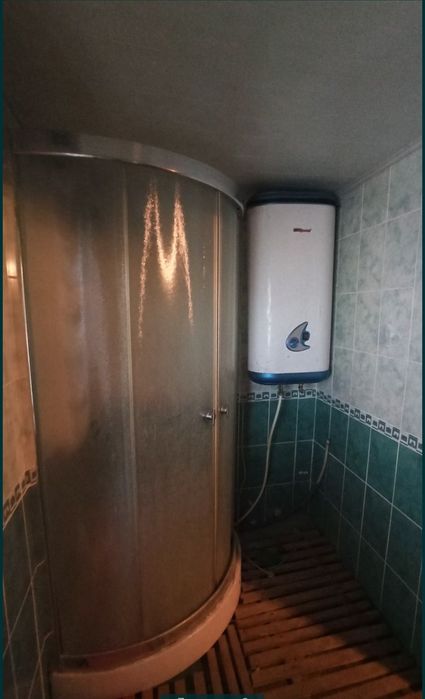 Продається комплекс будівель в с.Балин.
 *2 житлових будинки(160 та 65