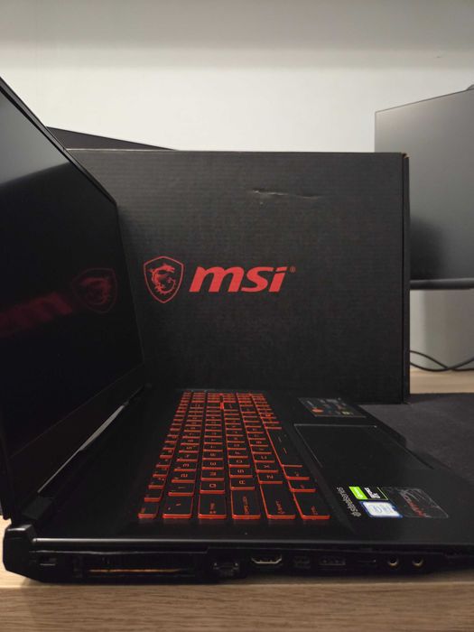 Laptop Gamingowy MSI GL75 i7-9750H/8GB/1 TB GTX1660Ti 144Hz