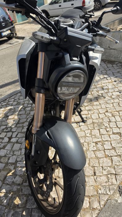 Honda CB125R 2021