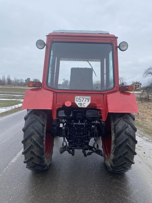 Трактор мтз...80