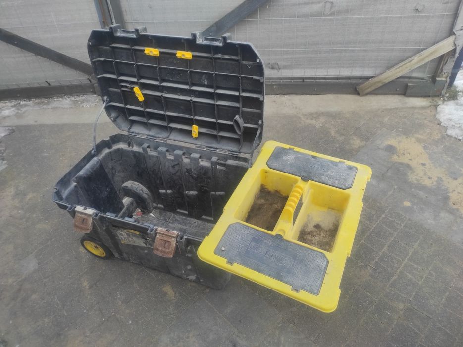 Skrzynia narzędziowa Rubi Stanley na kółkach